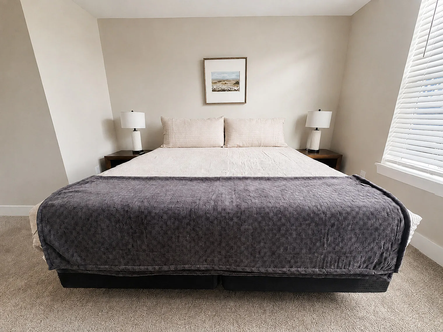 1 bed, 1.0 bath, 667 sqft, $2,467 — Photo 2