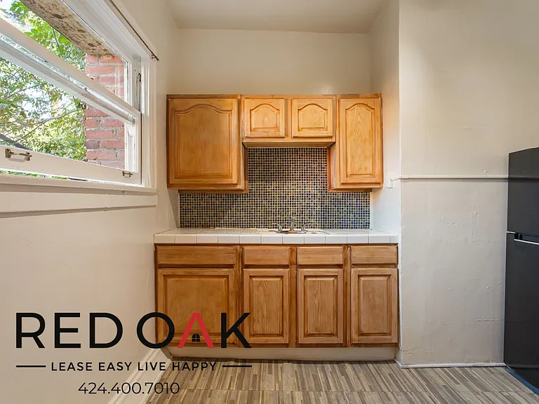 532 S Coronado St #311 — Photo 8