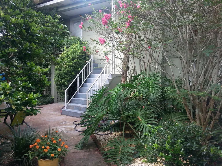 EASTERN BUILDING