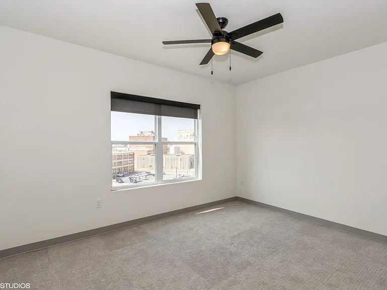 The Leo at the Hub Apartments — Photo 86