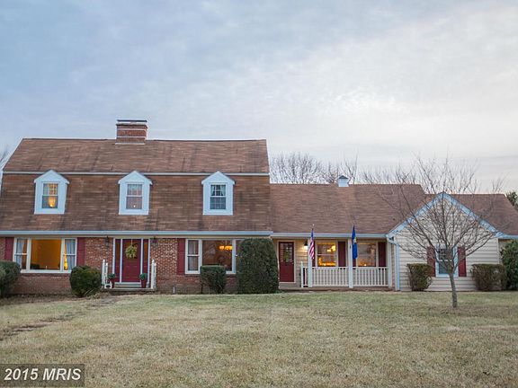 2nd image of 41121 Bryn Bach Ln