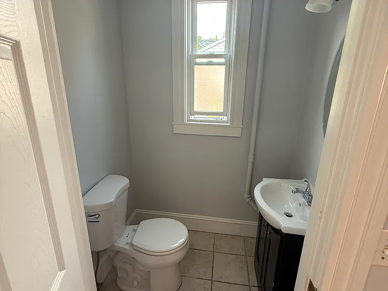 9-11 Rockland St #9 — Photo 10
