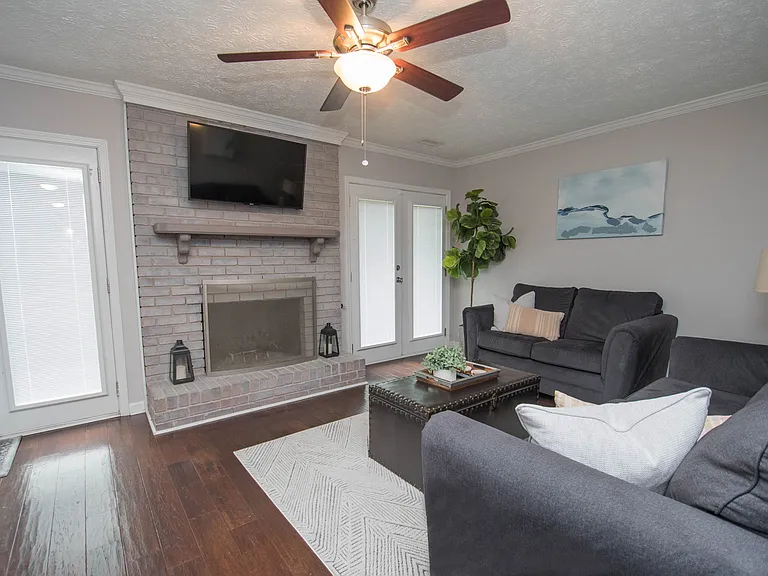 209 Waterwood Bnd — Photo 21