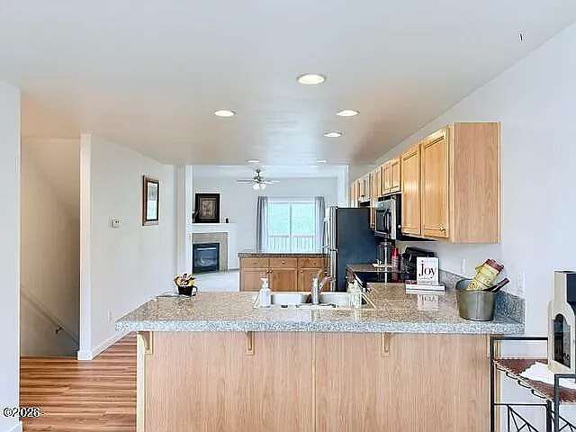 475 SE 35th St #E27 — Photo 8