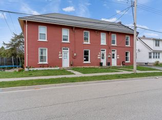 32 34 Victoria Ave #30, Gananoque, ON K7G