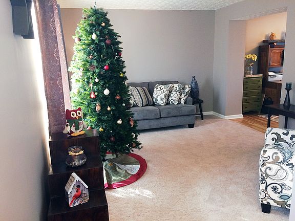 3rd image of 8778 Ormiston Cir