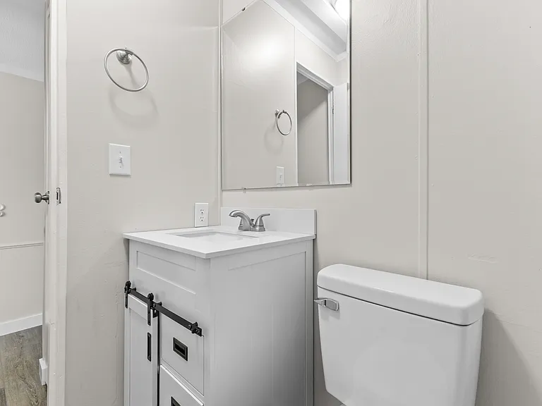 206 Primrose Rd — Photo 12