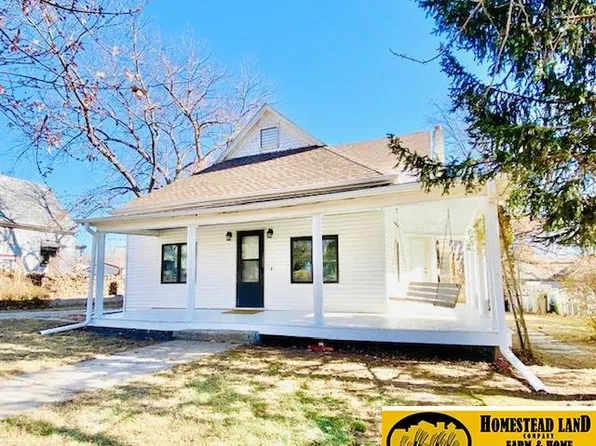 1106 H St, Fairbury, NE 68352