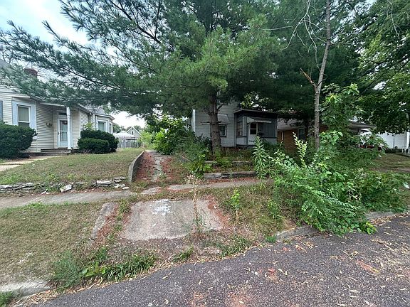 4th image of 1220 S Capitol St