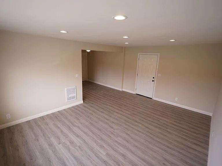 367 N Prospero Dr — Photo 3