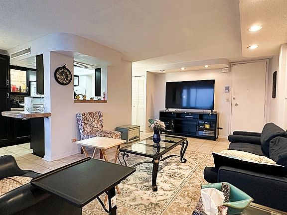 5th image of 7039 San Pedro Ave APT 1006