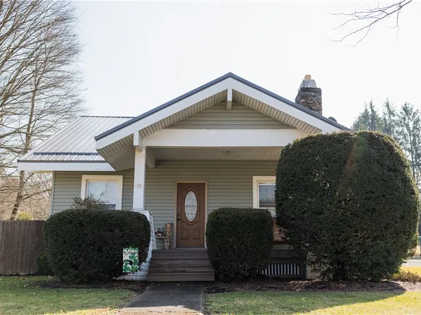 455 Venango Ave, Cambridge Springs, PA 16403