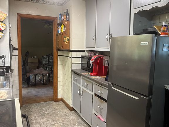 5th image of 39 Sterling Hill Road