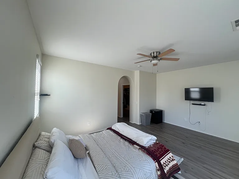 27922 Crescent Ct — Photo 20