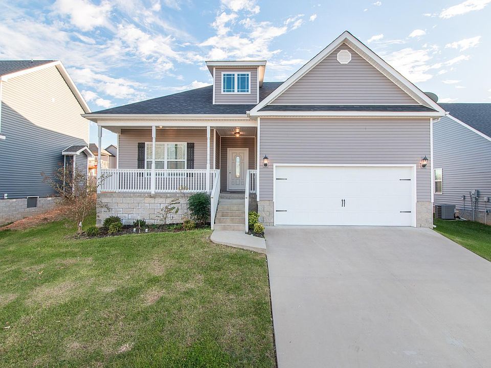 1st image of 1816 Camelot Dr