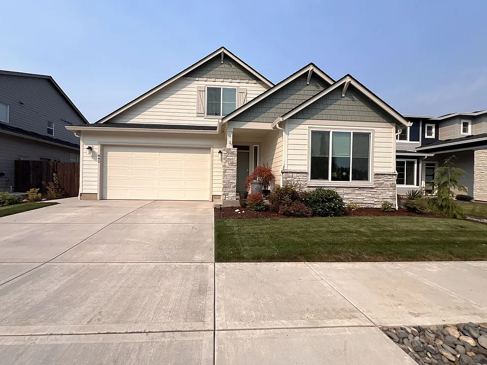 842 SE 37th St