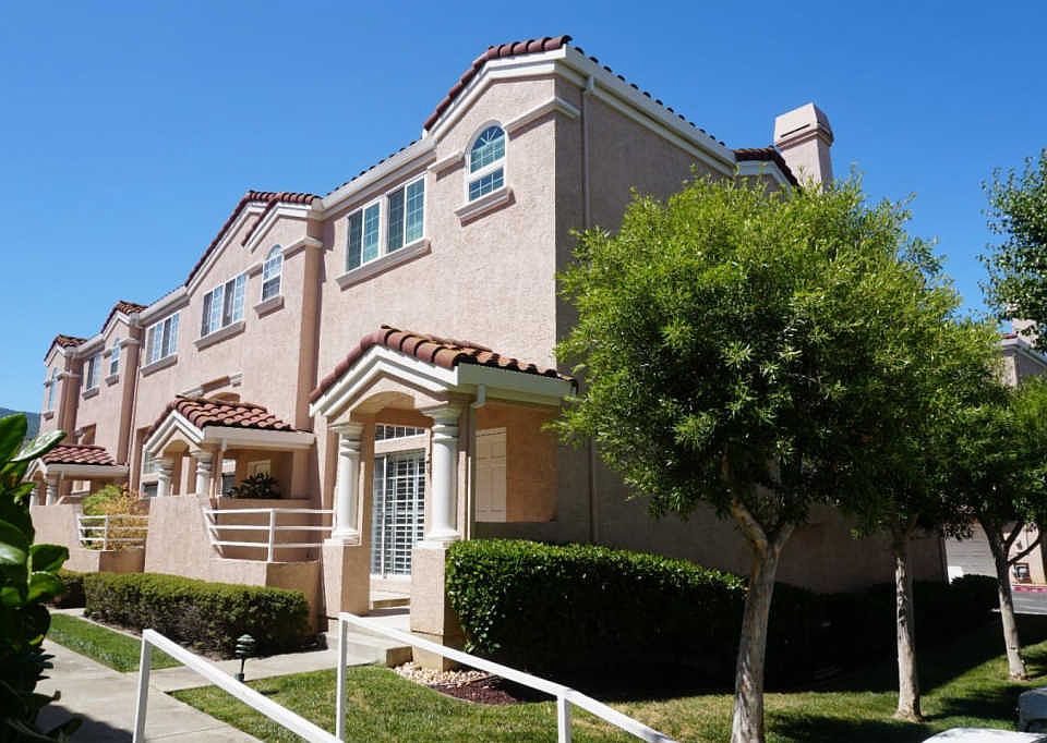 1st image of 7006 Silver Star Ct