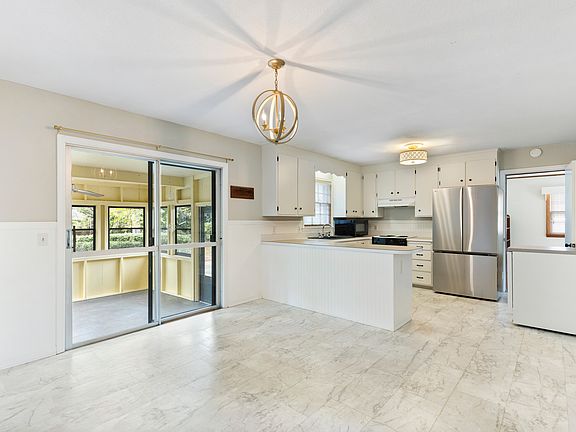 4th image of 209 Shamrock Dr