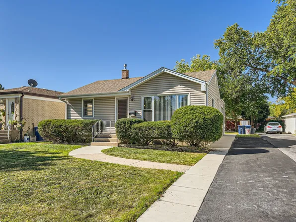 1674 Illinois St, Des Plaines, IL 60018