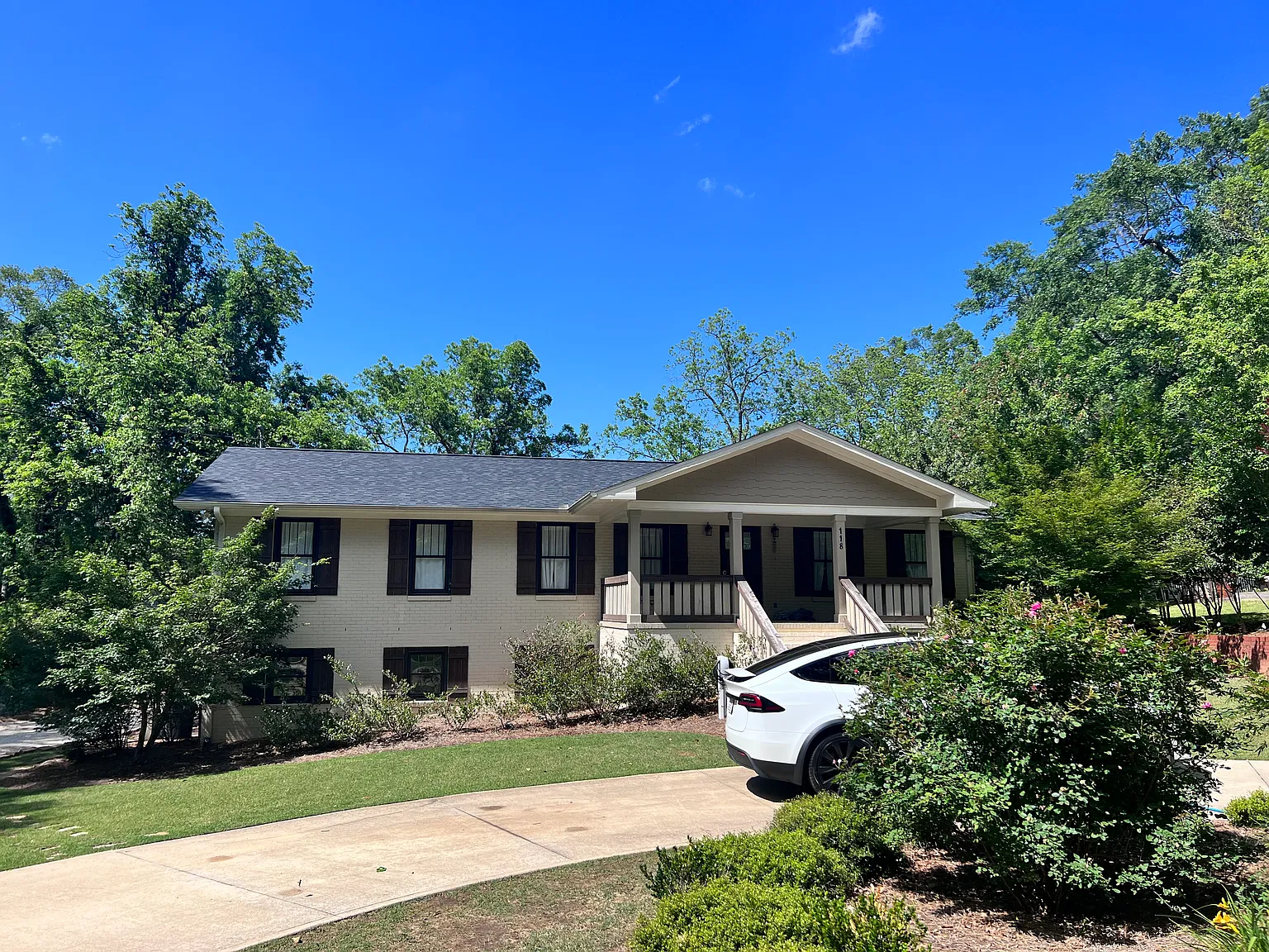118 Cecil Ln — Photo 2