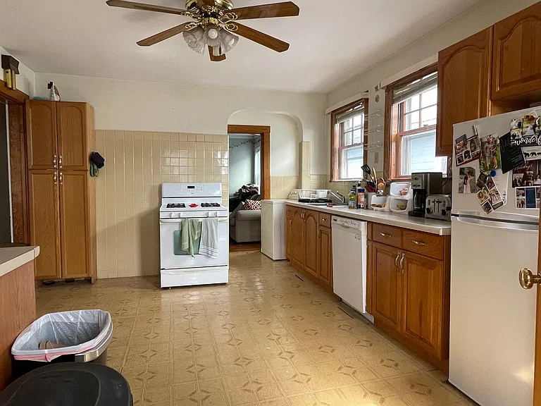 44 Frederick Ave #2 — Photo 4