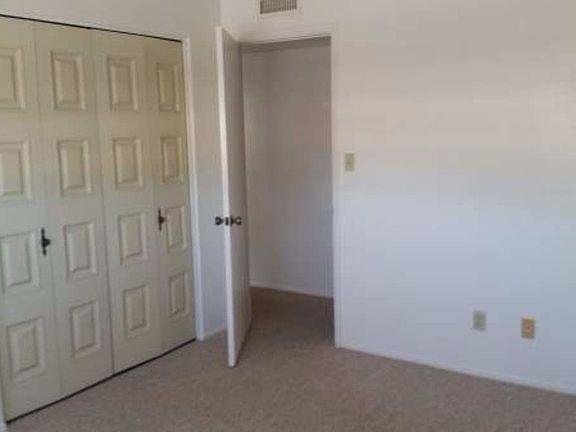 5th image of 1613 E Ellis Dr