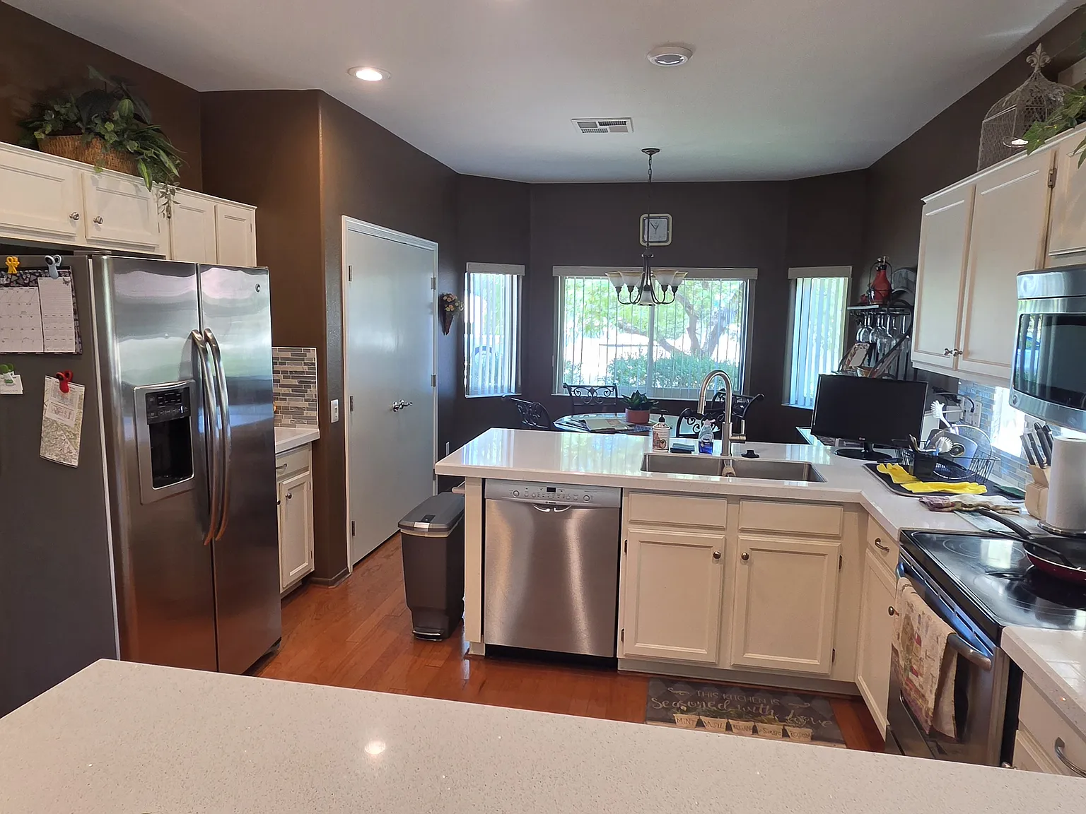 2 bed, 1794 sqft, $3,500 — Photo 4