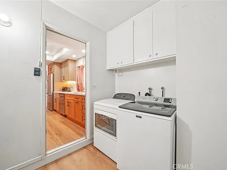 1500 Country Club Dr — Photo 34