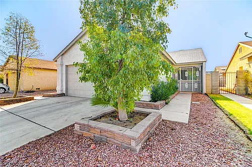 4651 Four Leaf Clover Dr Photo 1