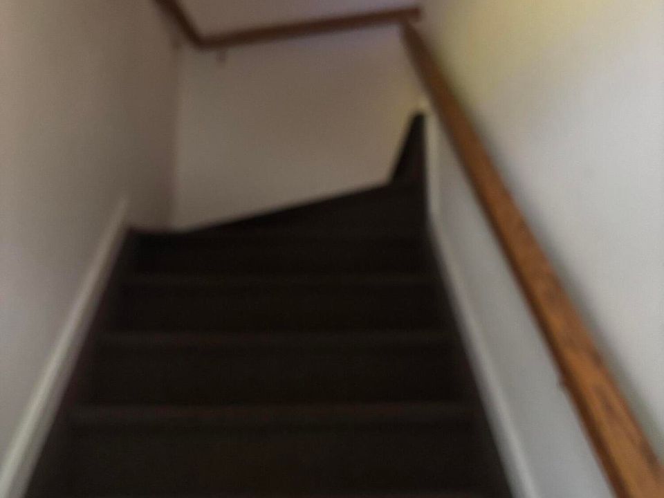 1st image of 175 Barlow Ave Floor 2