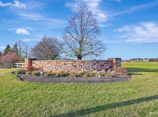 5836 Whitetail Ridge Dr, Yorkville, IL 60560