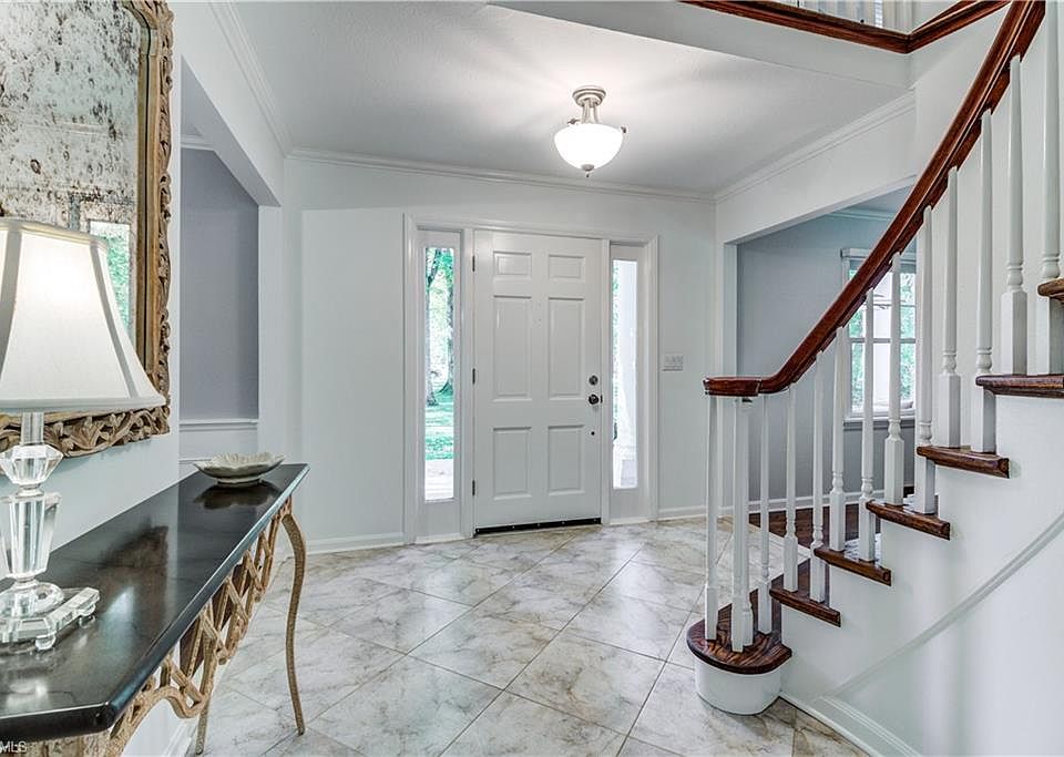 36499 Dorchester Rd, Gates Mills, OH 44040 | Zillow