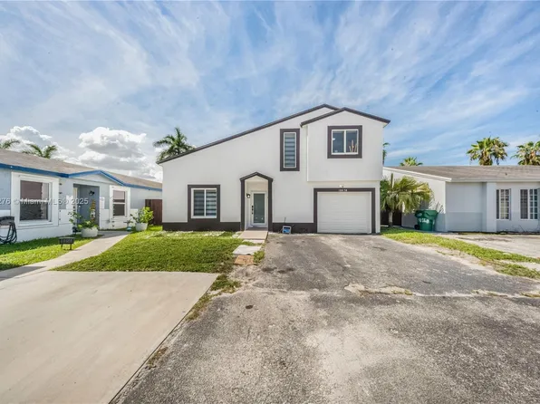 18858 NW 63rd Court Cir, Hialeah, FL 33015