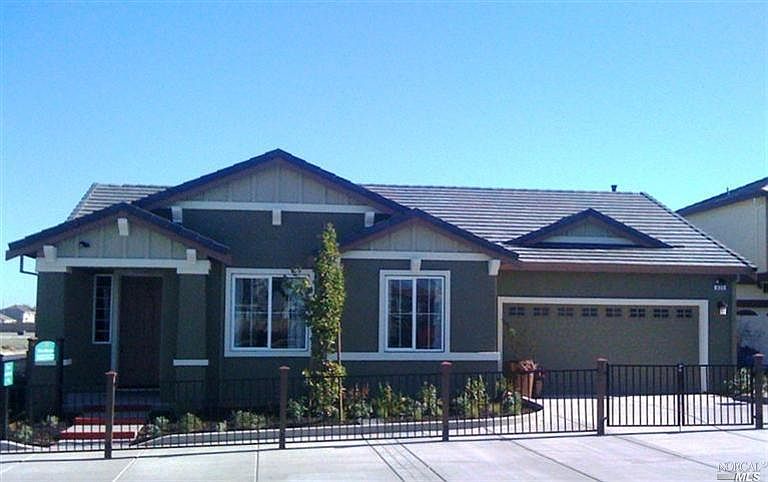 1st image of 795 Del Mar Cir
