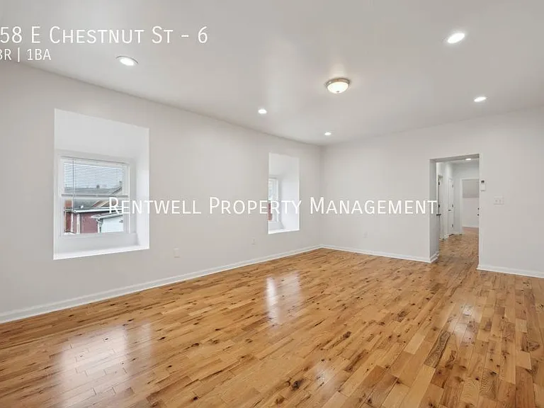 658 E Chestnut St #6 — Photo 3