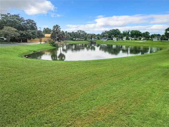 824 Silver Oak Ave, Lady Lake, FL 32159