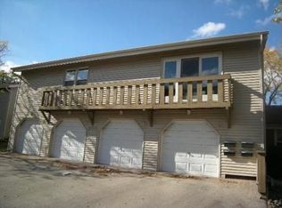 207 Emerson Ct #72, Bloomingdale, IL 60108