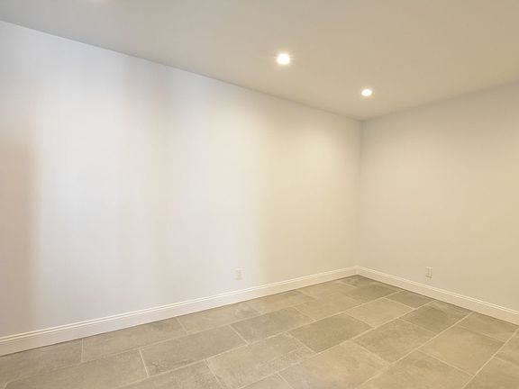3rd image of 615 W 184th St APT 3B