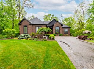 4087 Dobbins Rd, Youngstown, OH 44514
