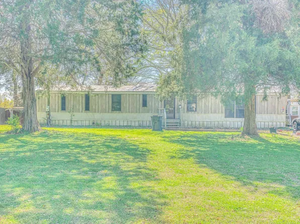 115 Sunset Beach Rd, Florence, AL 35633