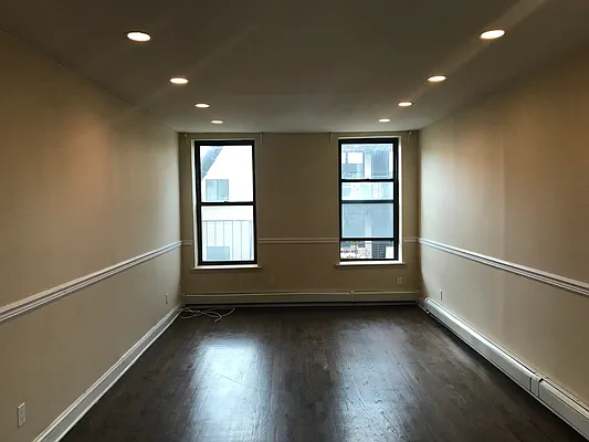 Rented by Mdays Realty | media 9