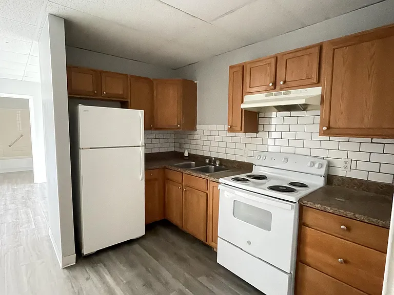 179 Grand St — Photo 14