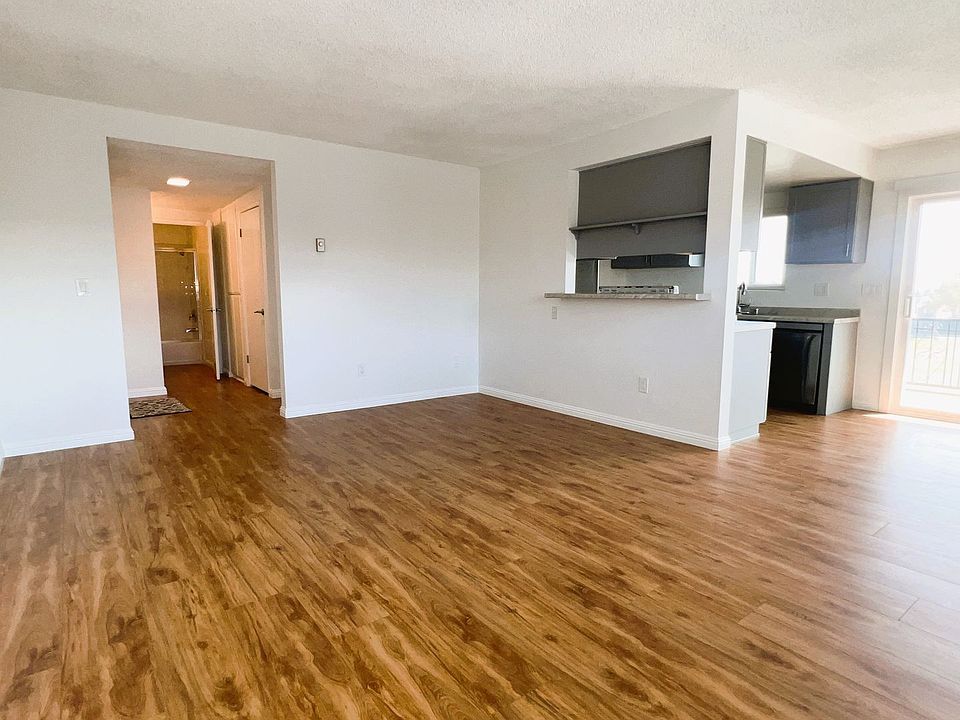 1st image of 732 W 7th St APT 19