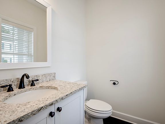 4th image of 1955 Avenel Ln #1