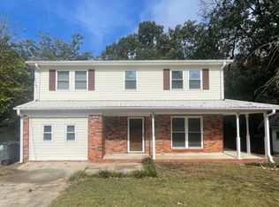 764 Oak Dr E, Trussville, AL 35173