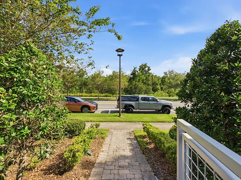 9025 Laureate Blvd — Photo 47