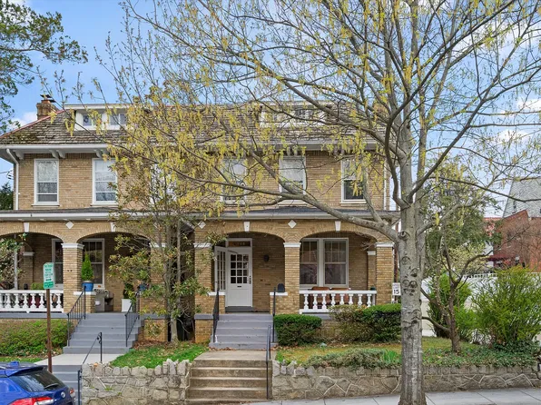 2944 Bellevue Ter NW, Washington, DC 20016