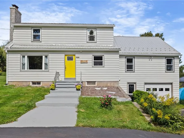 3035 Sherwood Rd, Palmyra, NY 14522