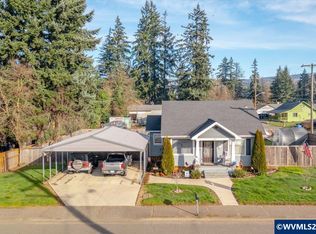 817 Main St, Lyons, OR 97358