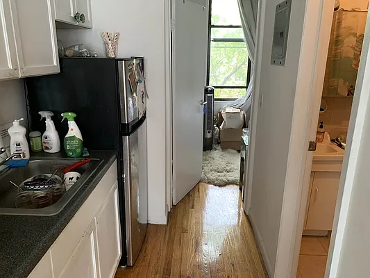 Rented by Flatiron Real Estate Advisors LLC | media 14